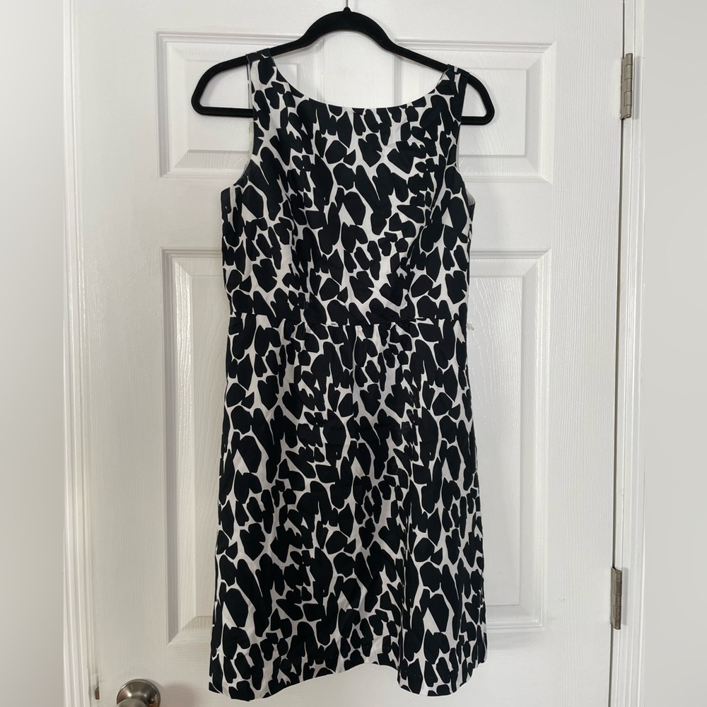 Ann Taylor Dress Womens,  Size petites.